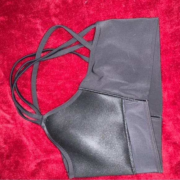 Lululemon Crop Tank - Picture 5 of 8